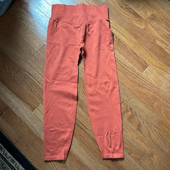 VS PINK Active 2 Piece Ribbed Leggings and Sports bra Set ✨Like New Condition - Picture 11 of 13